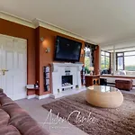 Stunning Set On Cliffside In Hotel Scarborough