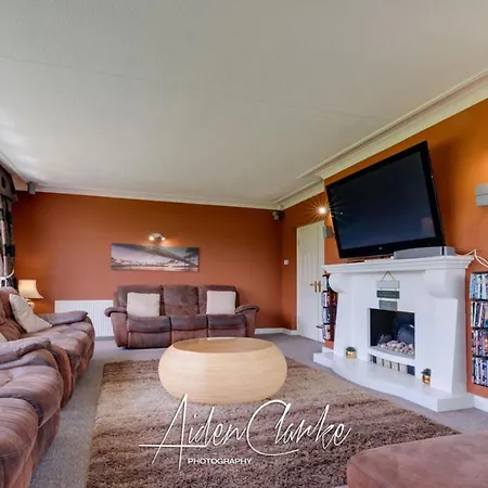 Stunning Set On Cliffside In Otel 4*