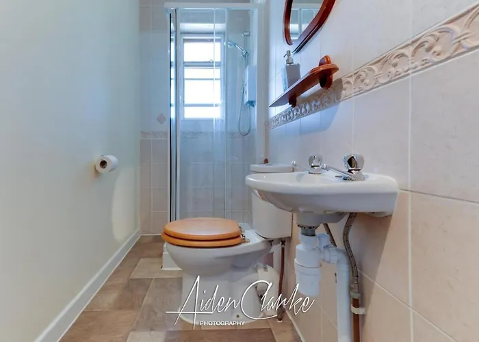 Stunning Set On Cliffside In 4*