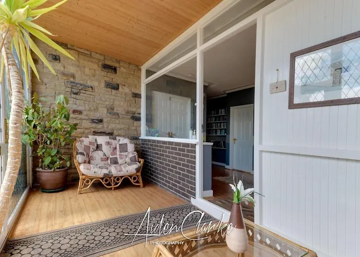 Stunning Set On Cliffside In Hotel